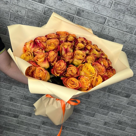 Букет огненных роз Эквадора
