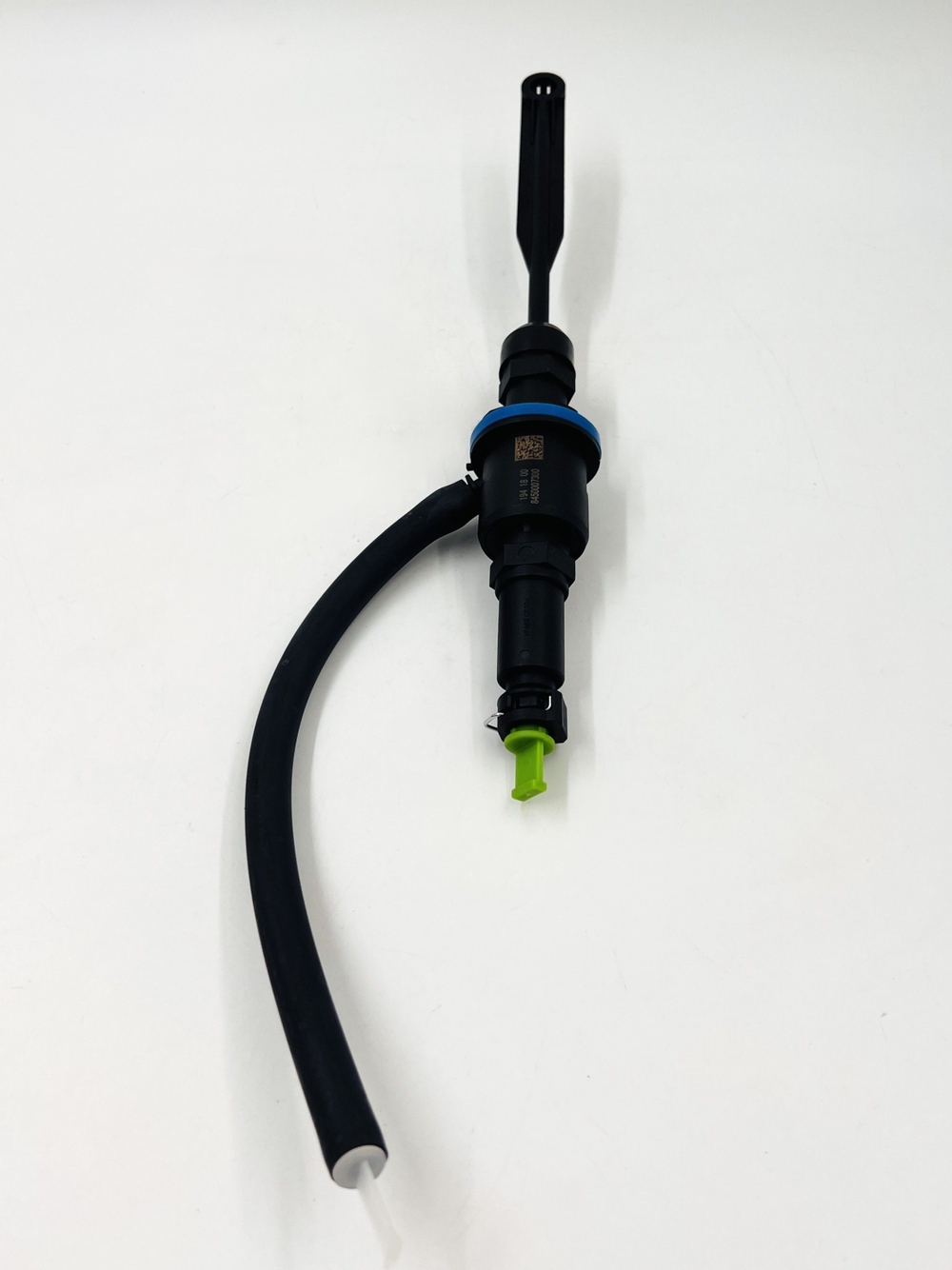 Цилиндр сцепления главный на ВАЗ 2180 Лада Веста