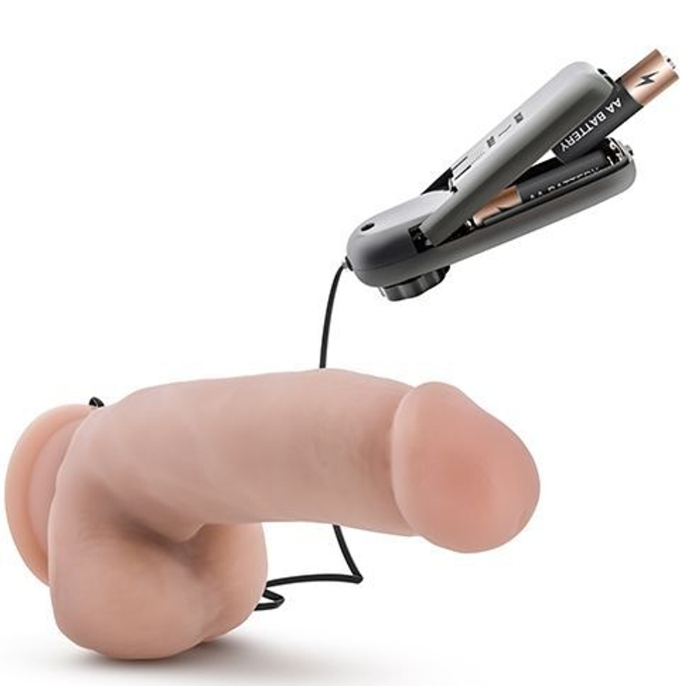 Реалистичный вибратор Blush The Quarterback 17,8 см, присоска