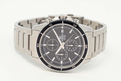 Часы Casio EFR-526D-1AVUEF