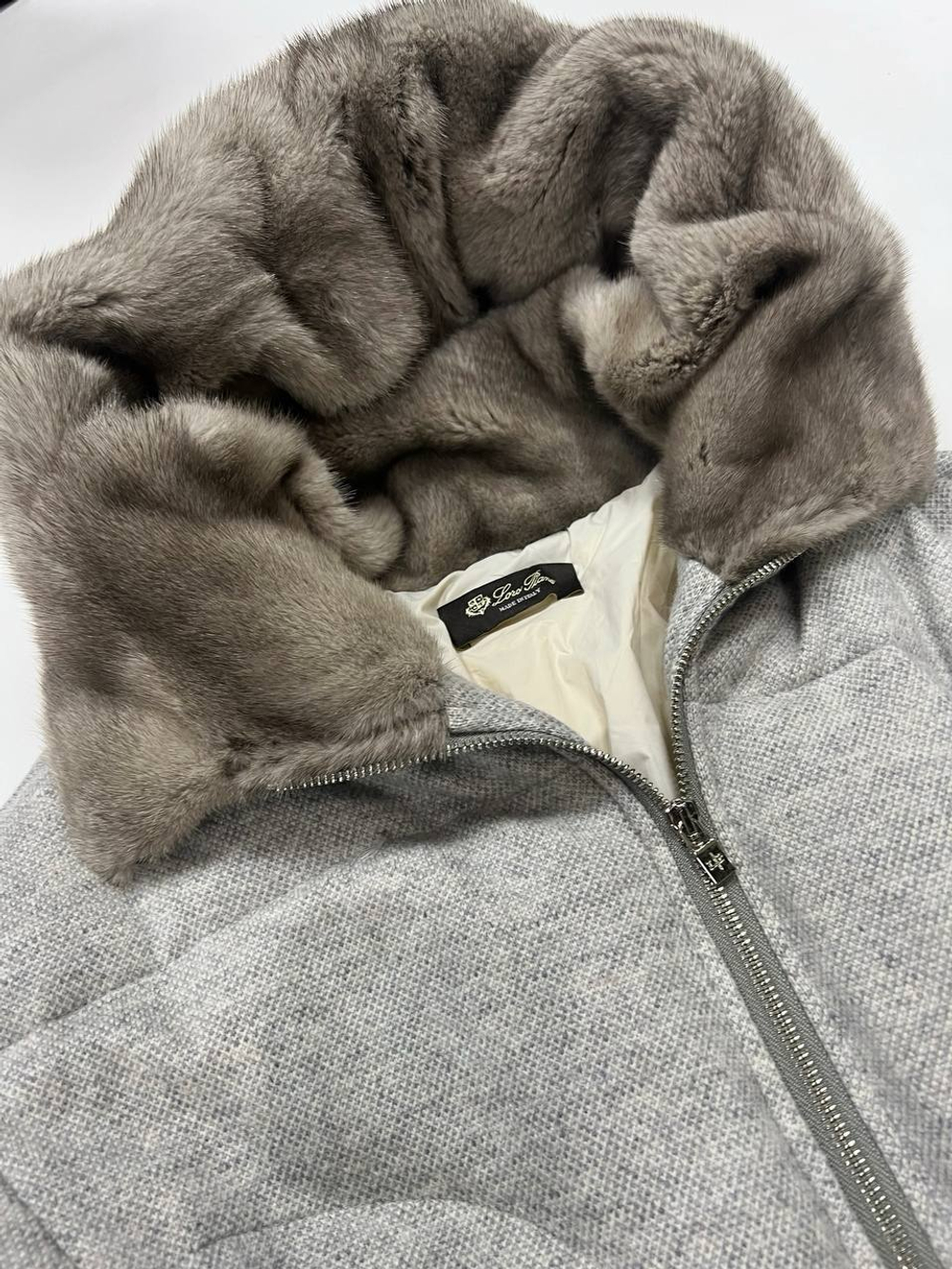 Пуховик Loro Piana