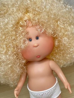 Кукла Nines виниловая 30см MIA без одежды (3000W9A)