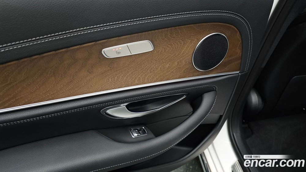 Mercedes-Benz E-Class W213 E220d 4MATIC Exclusive (10.2019)