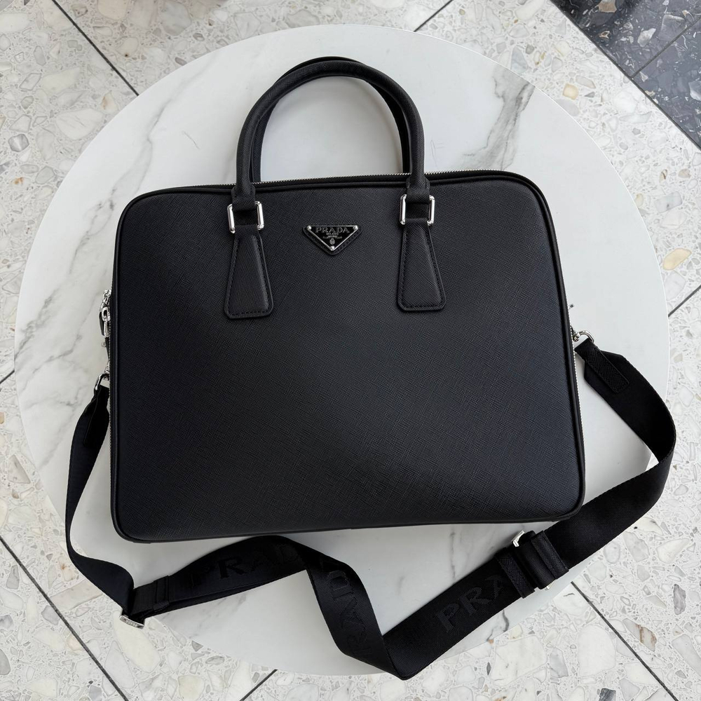 Сумка Prada