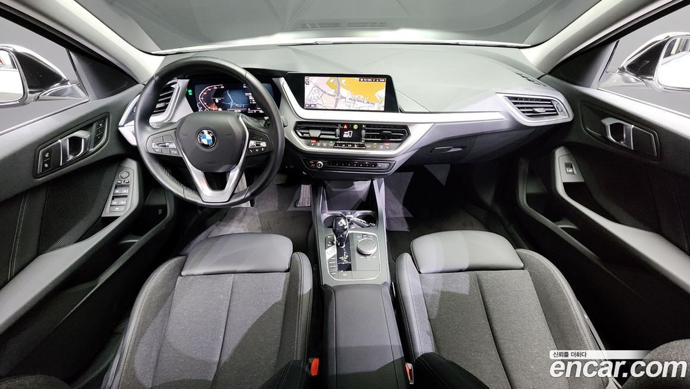 BMW 1 Series (F40) 118d Joy (03.2021)