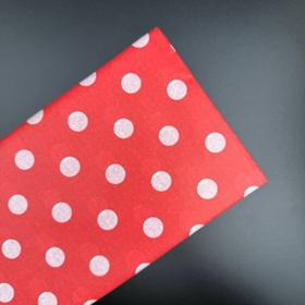 Бумага тишью 50*66 см 10 шт с белым горохом красная