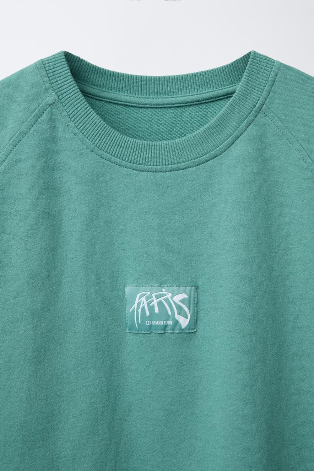 ZARA ФУТБОЛКА С ПРИНТОМ ГРАФФИТИ, ЗЕЛЕНЫЙ