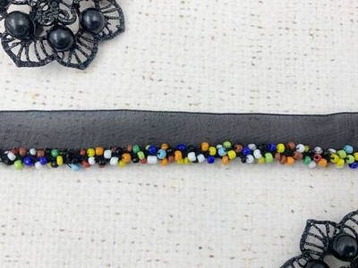 Кант на органзе с бисером, ш. 1 см, бисер ш. 0,5 см, чёрный