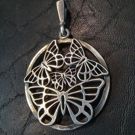 Подвеска. Бабочки