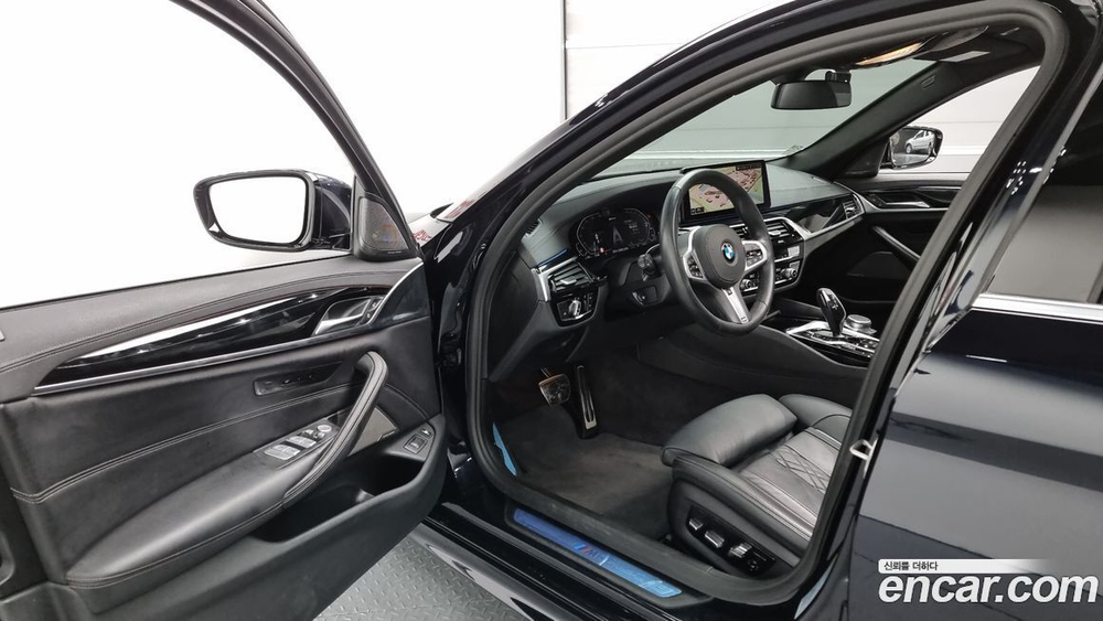 BMW 5 Series (G30) 530e M Sports (12.2020)