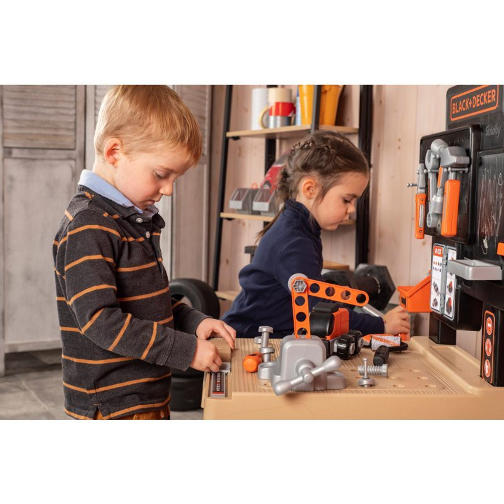 Smoby - Мега мастерская Black &amp; Decker с зоной маляра и сантехника + 100 аксессуаров 360726