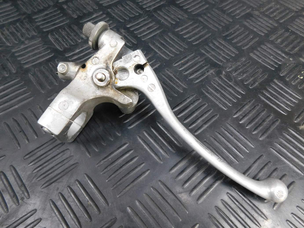 рычаг сцепления с кронштейном Honda Shadow 400 NC34 052575