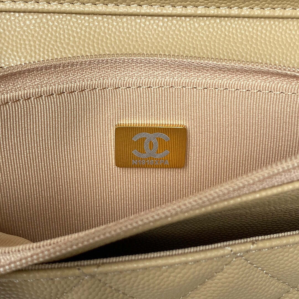 Chanel Woc