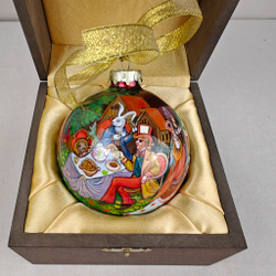 Шар новогодний с круговой росписью Палех "Алиса в стране чудес-4" в футляре