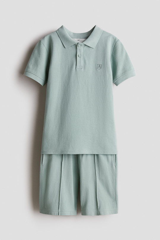 H&M Комплект из футболки и шорт из хлопкового пике, светло-зеленый