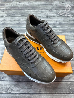 Кроссовки Louis Vuitton из кожи крокодила