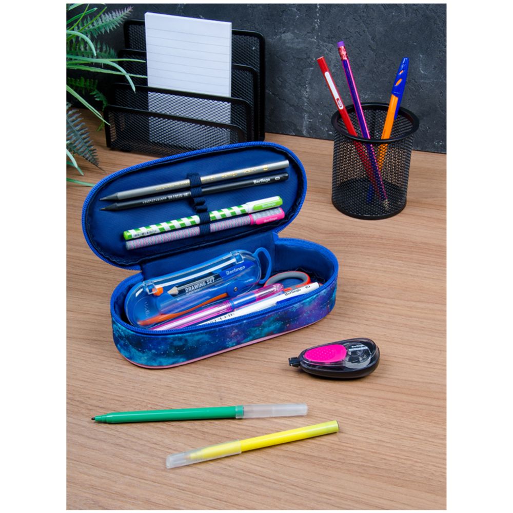 Пенал 1 отделение 210х85 Berlingo Galactic cats, овальный, ткань