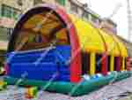 Коммерческий надувной батут "Веселый дом и звери в нём" с крышей 12*7*6 м