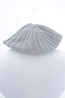 Берет вязанный