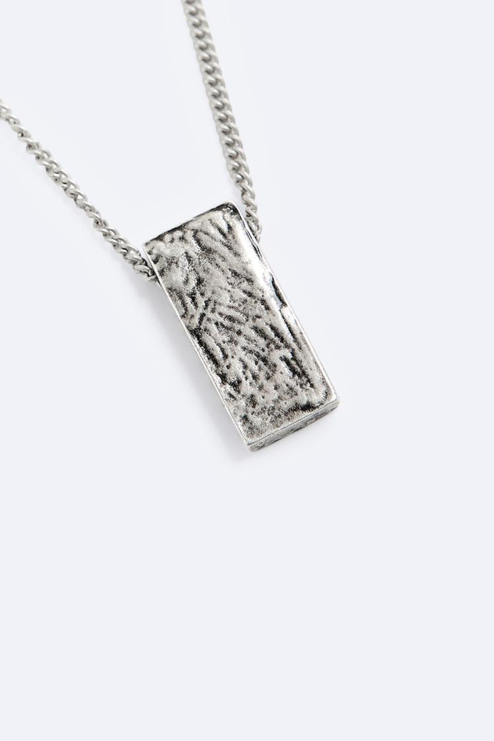 ZARA ЦЕПОЧКА С ГРАВИРОВАННОЙ ПОДВЕСКОЙ, СЕРЕБРИСТЫЙ