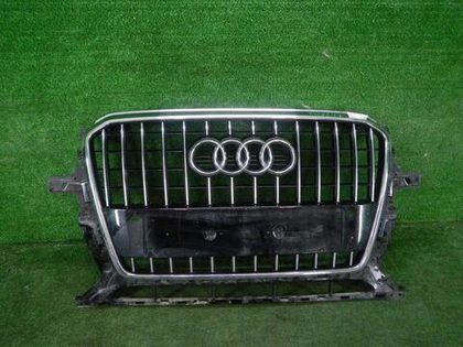 Решетка радиатора Audi Q5 1 8R (2012-2017)