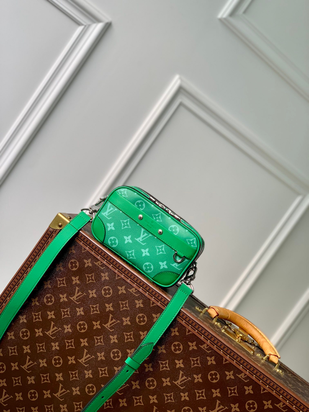Louis Vuitton Alpha Messenger