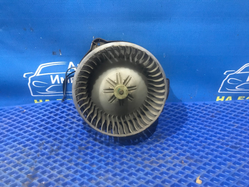 Моторчик печки MITSUBISHI LANCER 1998