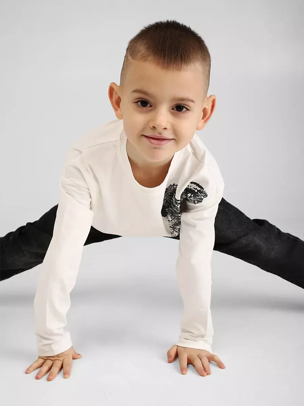 Лонгслив школьный для мальчика с принтом