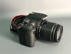 Canon 600D Kit 18-55mm IS II 2.000 кадров