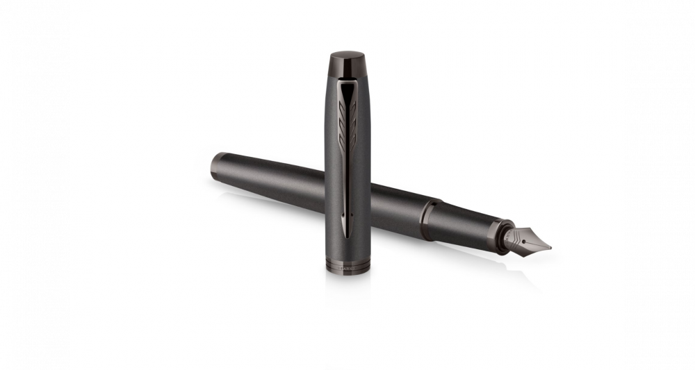 Перьевая ручка Parker IM Professionals Monochrome Titanium, перо:F/M, цвет чернил: blue, в подарочной упаковке.