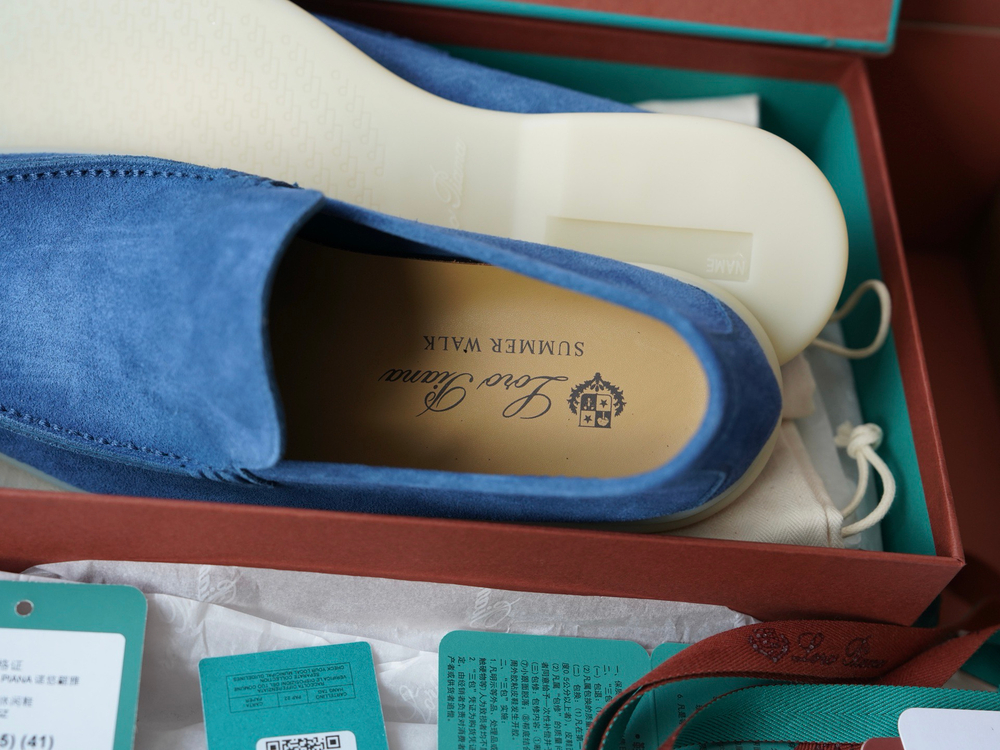 Классические замшевые мокасины