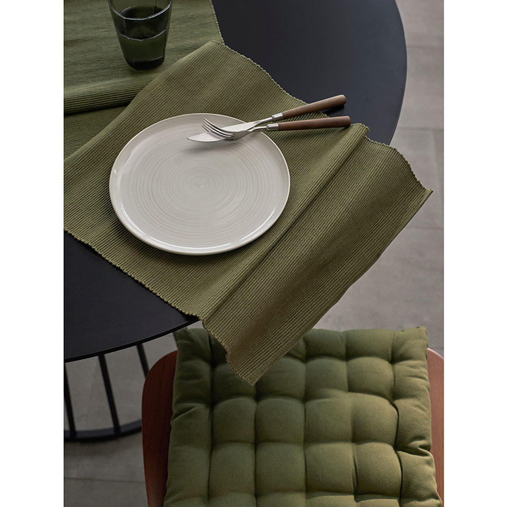 Подушка на стул из хлопка оливкового цвета из коллекции essential, 35х35 см