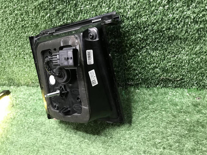 Фонарь правый внутренний LR Discovery Sport 19-нв