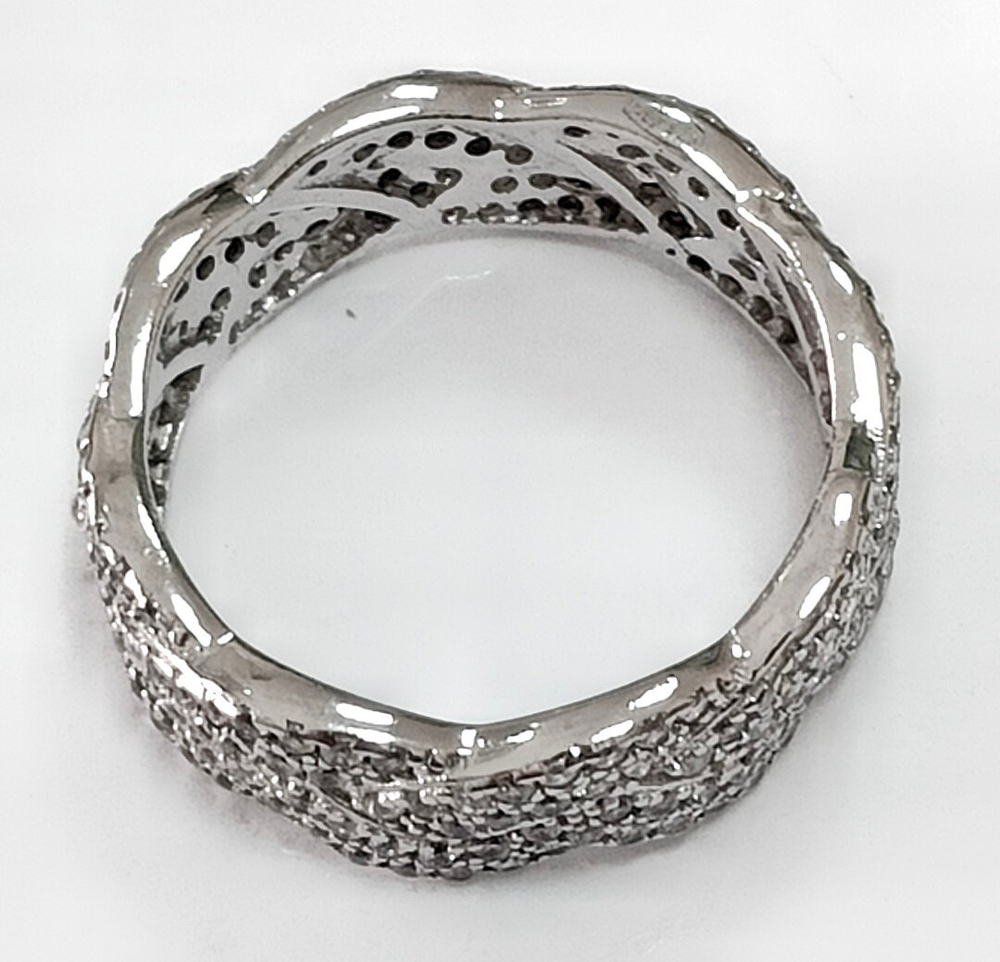 Ювелирное кольцо из серебра