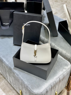 Saint Laurent Le 5 à 7 Hobo Bag