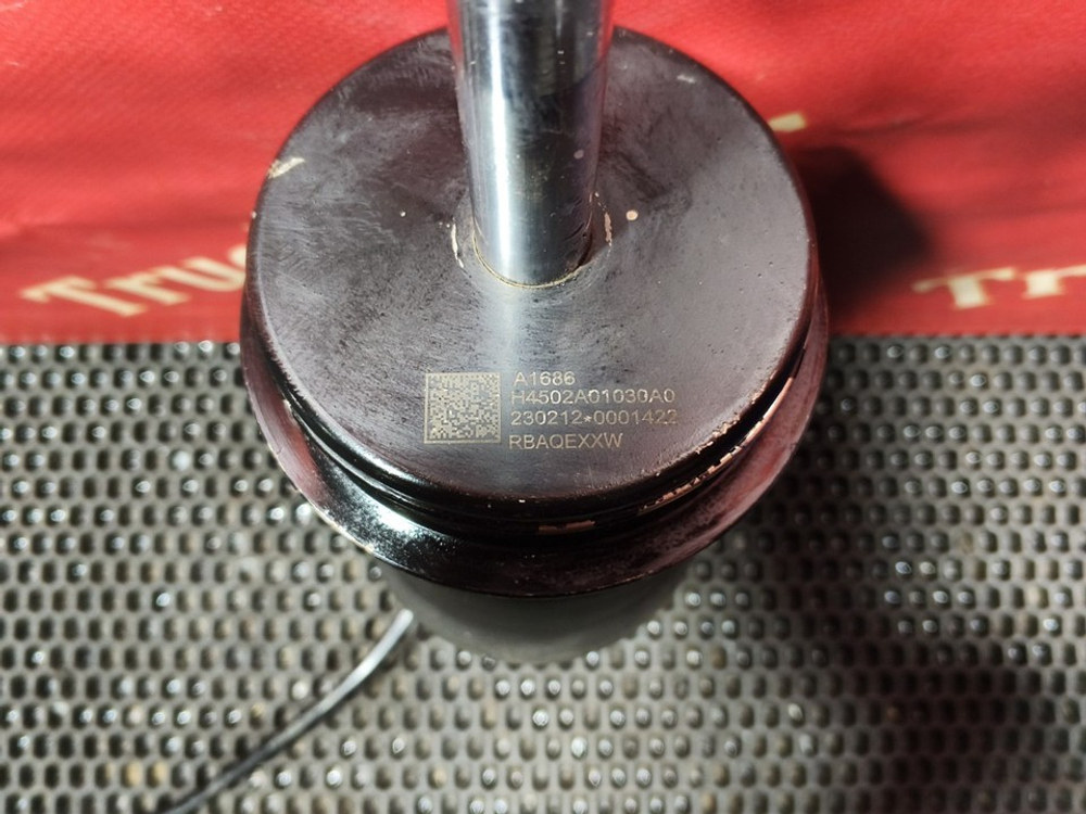 Амортизатор кабины передний 2023г.