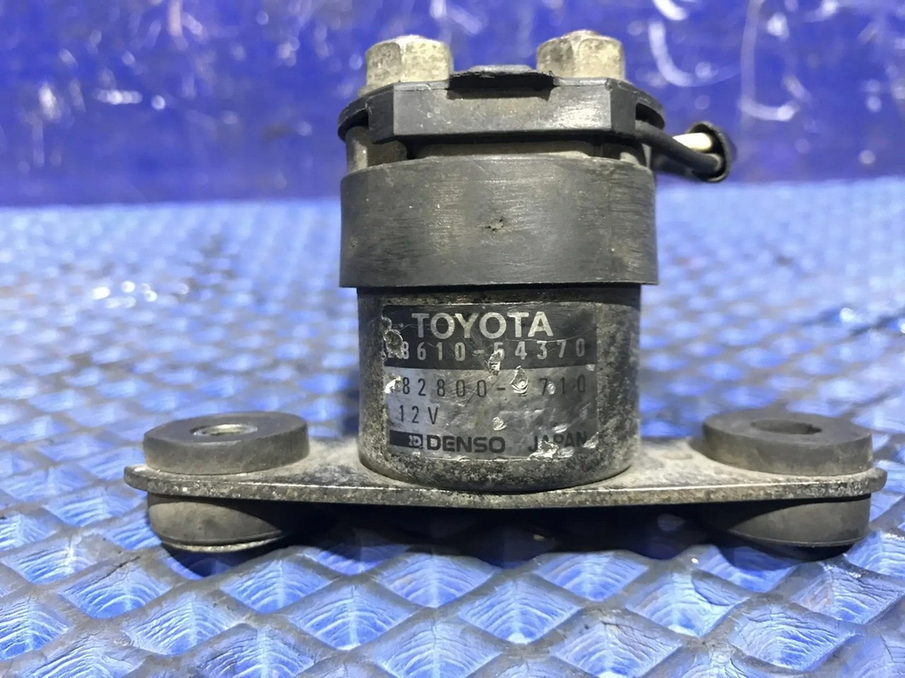 Реле TOYOTA HILUX SURF 1992