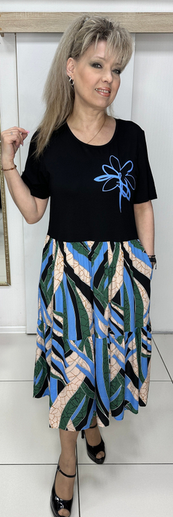 Комбинированное платье с черным верхом