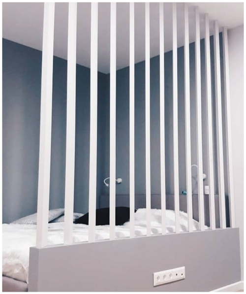 Декоративная перегородка на подиуме из Сосны 40х100мм