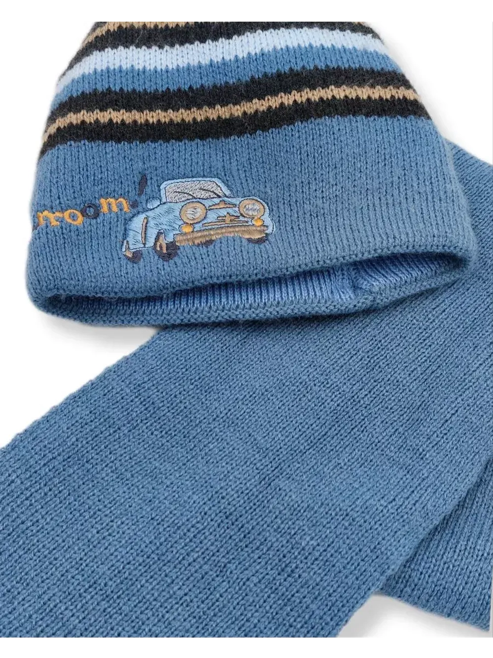 Детская шапка с шарфом для мальчика на весну и осень