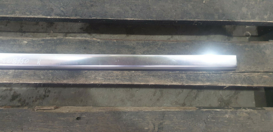 Молдинг двери передней правой Mercedes S (W222) 13-20 Б/У Оригинал A2226900680