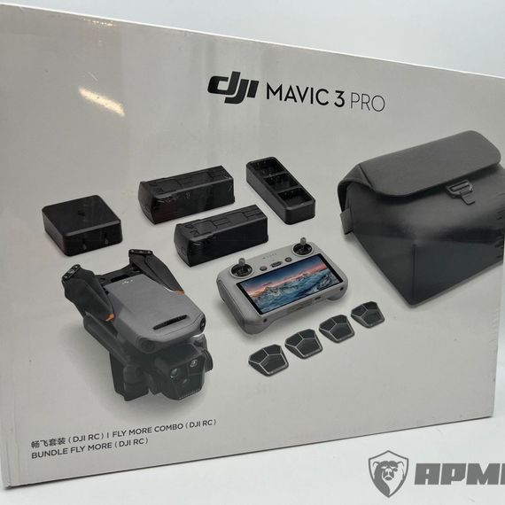 Квадрокоптер DJI Mavic 3 Pro Fly More Combo (DJI RC / с экраном)