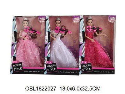 Кукла тип модель, с аксесс. коробка 01350