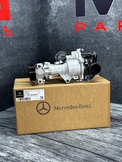 Насос водяной Mercedes-Benz A2702000800