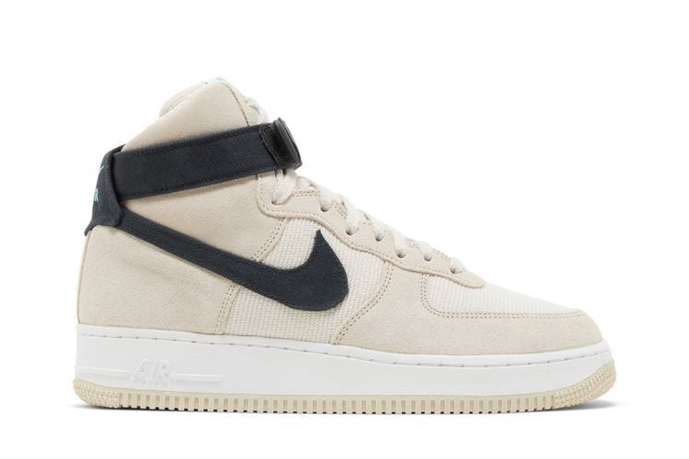 Кроссовки Nike Air Force 1 07 Lx
