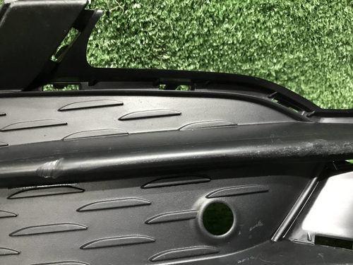 Решетка перед. бампера Mercedes GLE c167 23-нв AMG