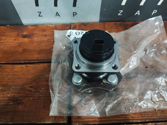 Ступица задняя с датчиком ABS Toyota Corolla (E120) 00-07 Новое  8954412010