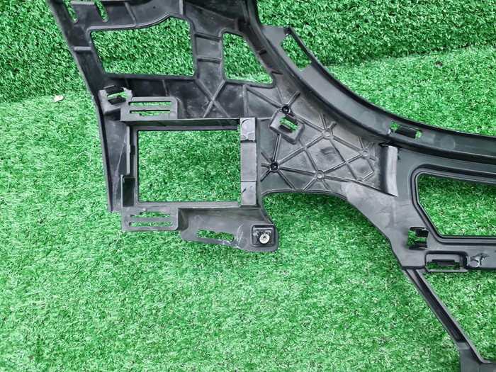 Кронштейн бампера Mercedes GLE c292 (15-19) AMG