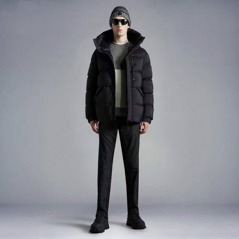 Пуховик Moncler