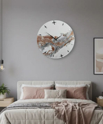 Интерьерные часы ручной работы подарочные из смолы